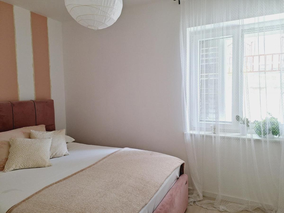 Apartman Maja **** Apartment Sibenik Exterior photo