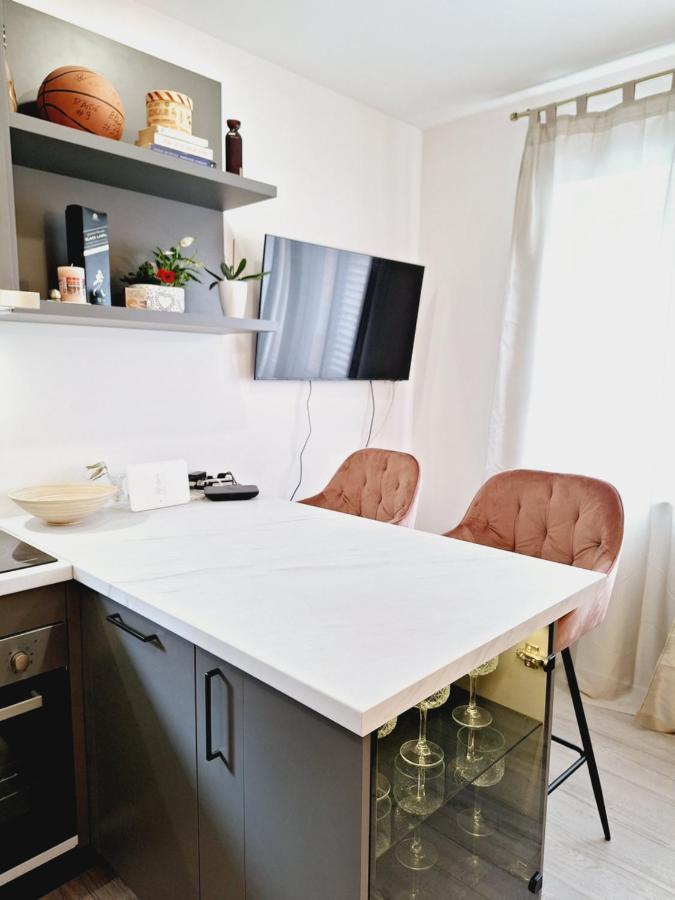 Apartman Maja **** Apartment Sibenik Exterior photo